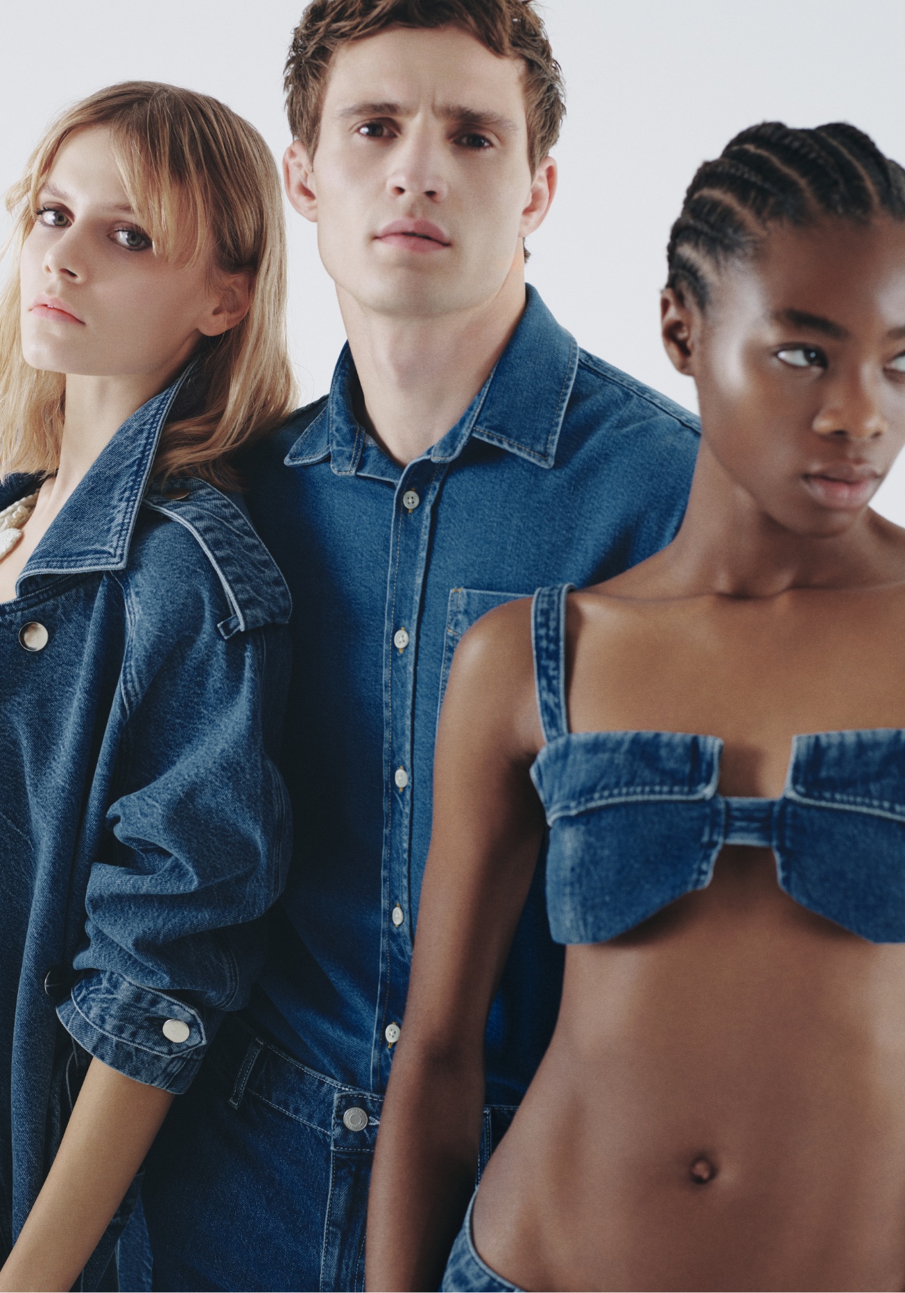 Günlük stilin en güçlü parçalarından olan denim bu sezon yine iddiasını koruyor!