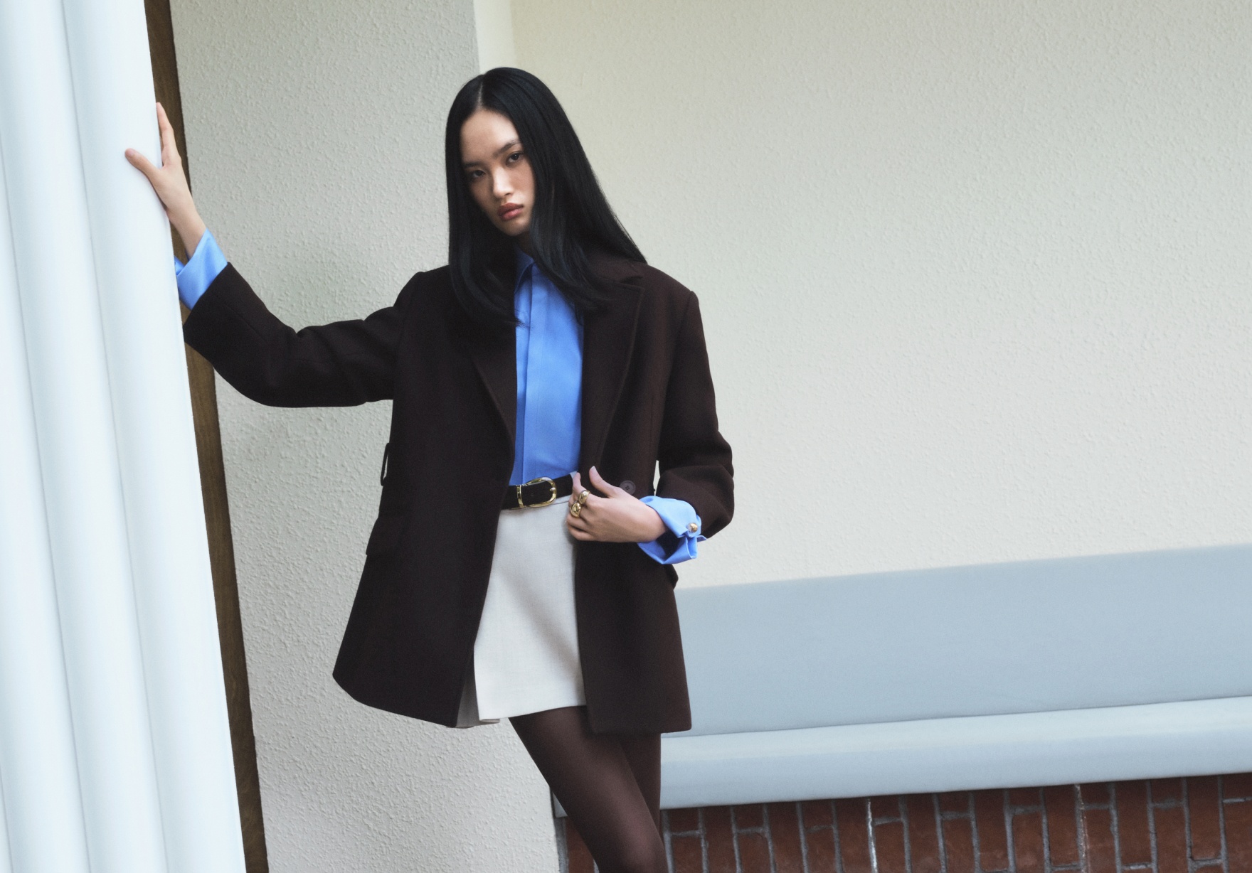 Koton’un ofis giyim koleksiyonundan ilham alarak hem kadın hem de erkek kombinlerinde modern çizgilerle stil sahibi bir başlangıç yapabilirsiniz.