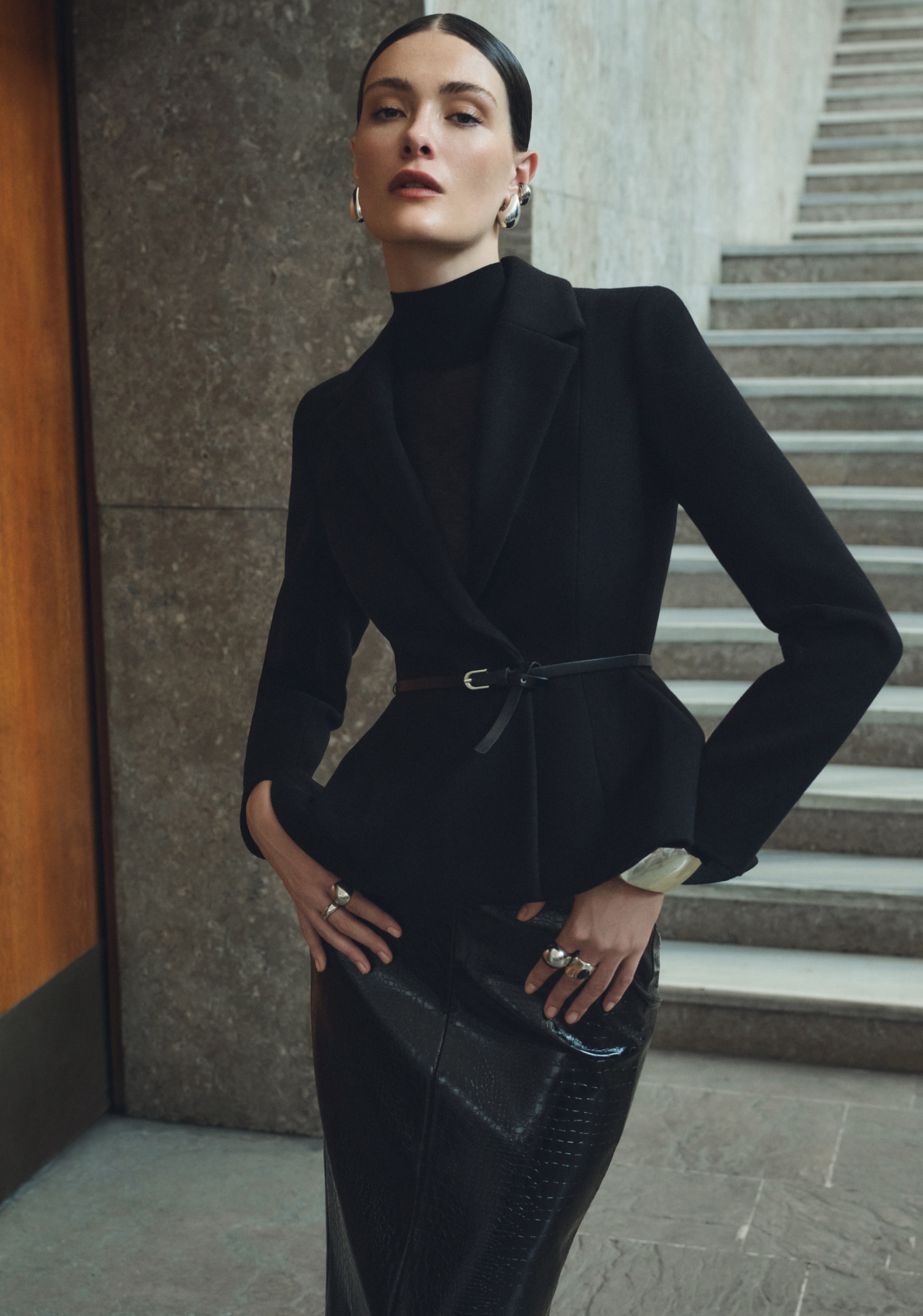 Gardırobunu yenilemek için yılın en doğru zamanı geldi. Koton En Trend Cuma fırsatlarında sezonun öne çıkan tasarımları, zamansız basic’leri ve dikkat çekici tasarımlar seni bekliyor.