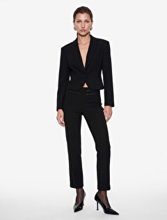 Uzun Kollu Tek Düğmeli Krep Blazer Ceket