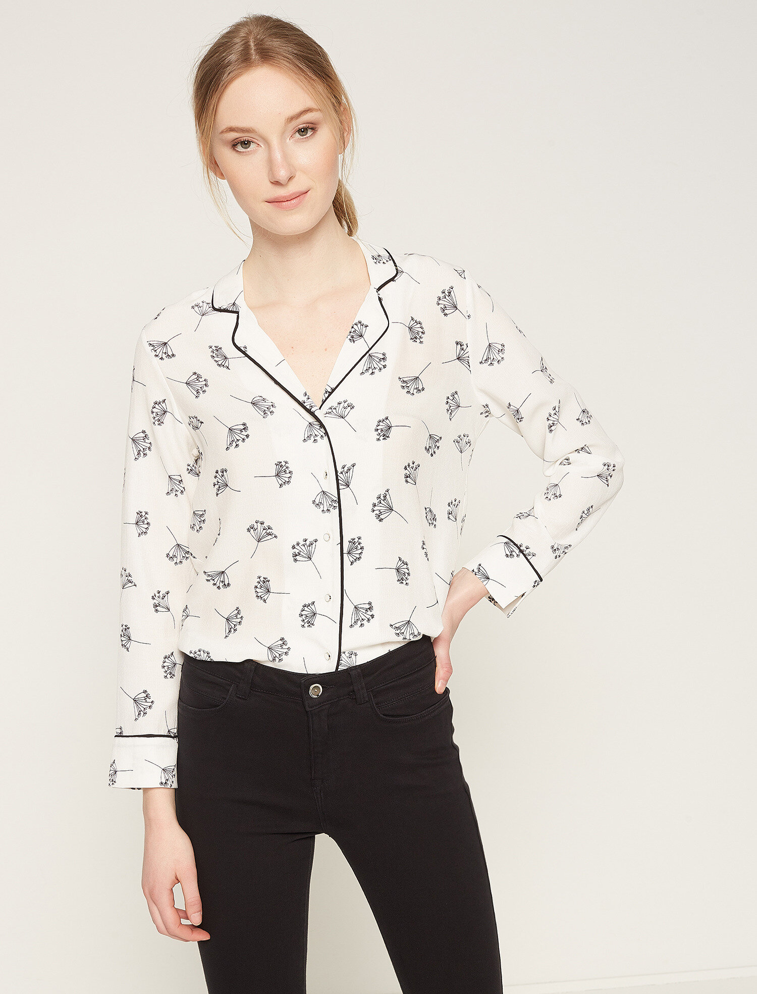   FIrfır Detaylı T-Sirt