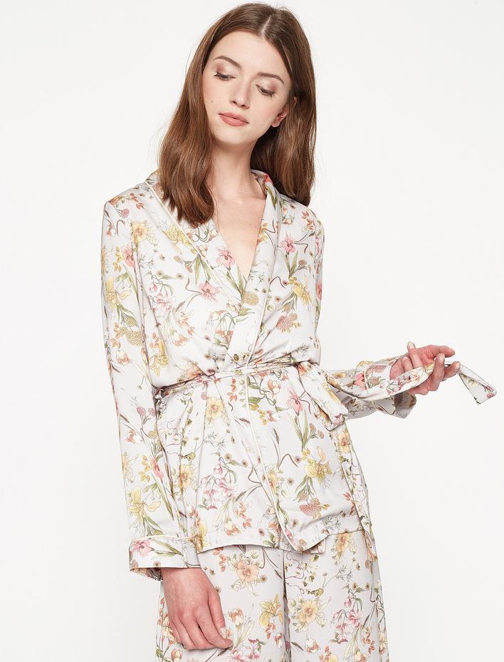  Çiçekli Kimono