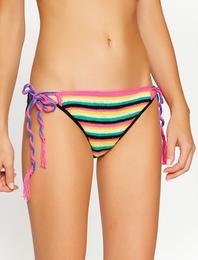 Çizgili Bikini Altı