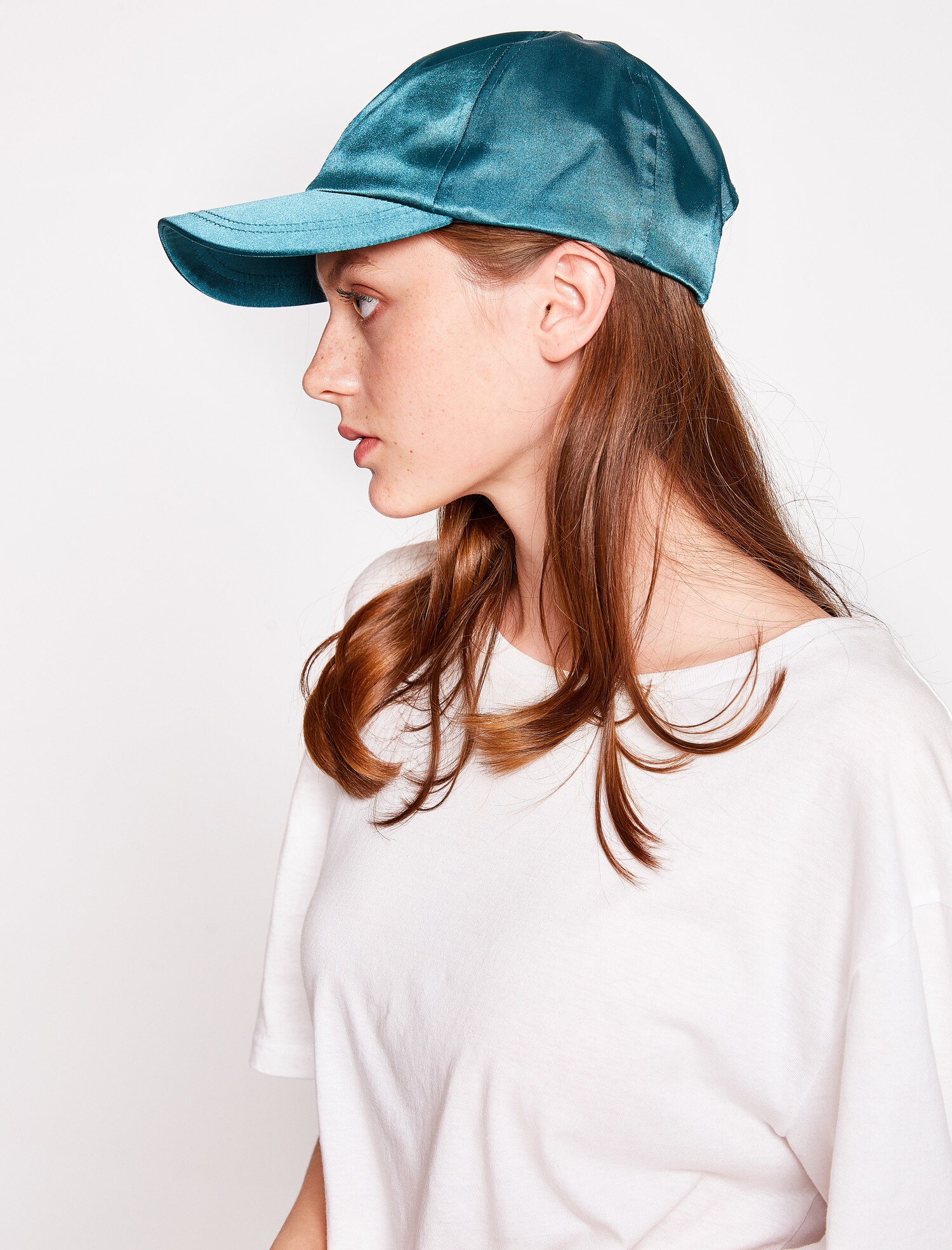  Kadın Jakarlı Cap Şapka