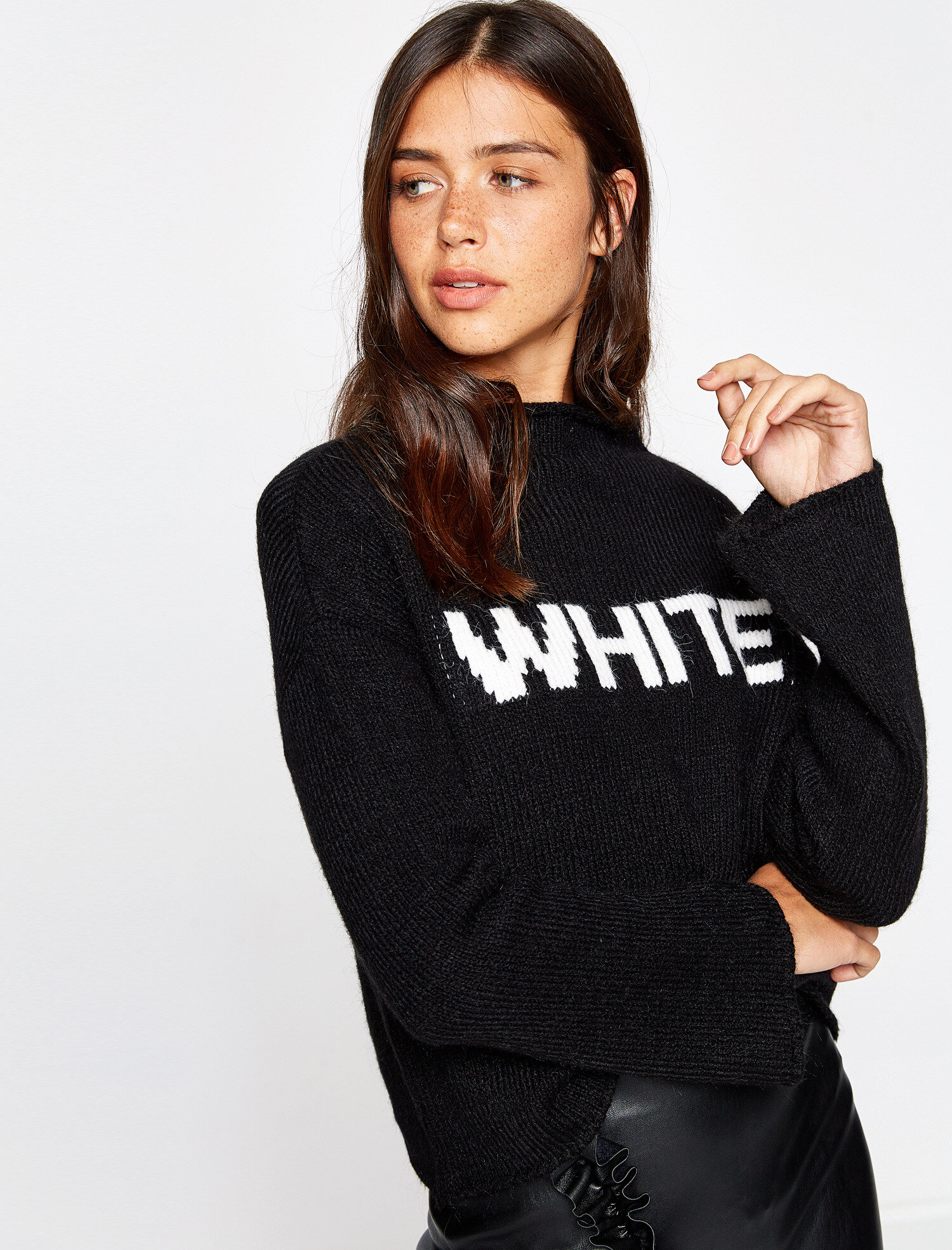   Yazılı Baskılı Triko Kazak