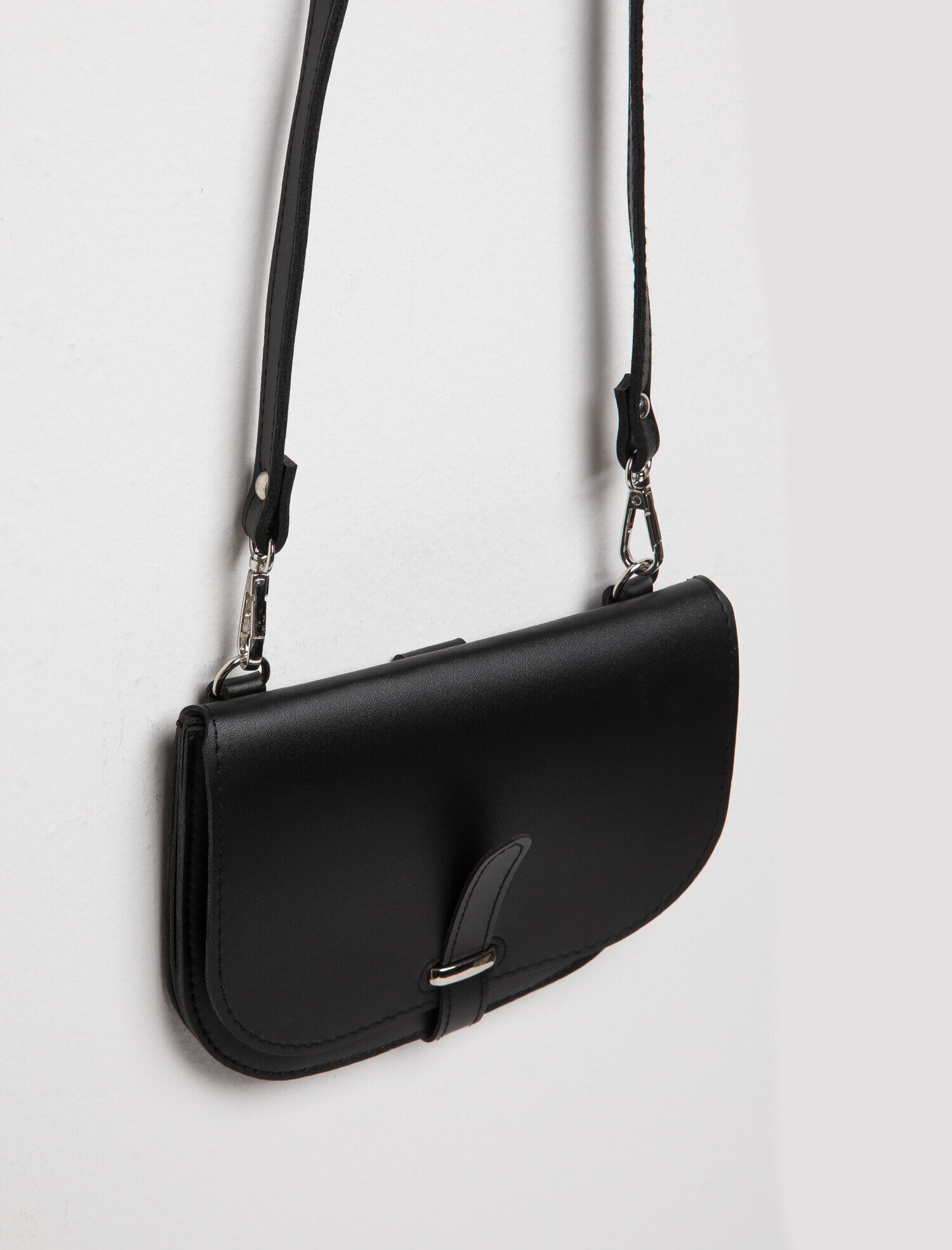  Kadın Fermuarlı Omuz Çantası