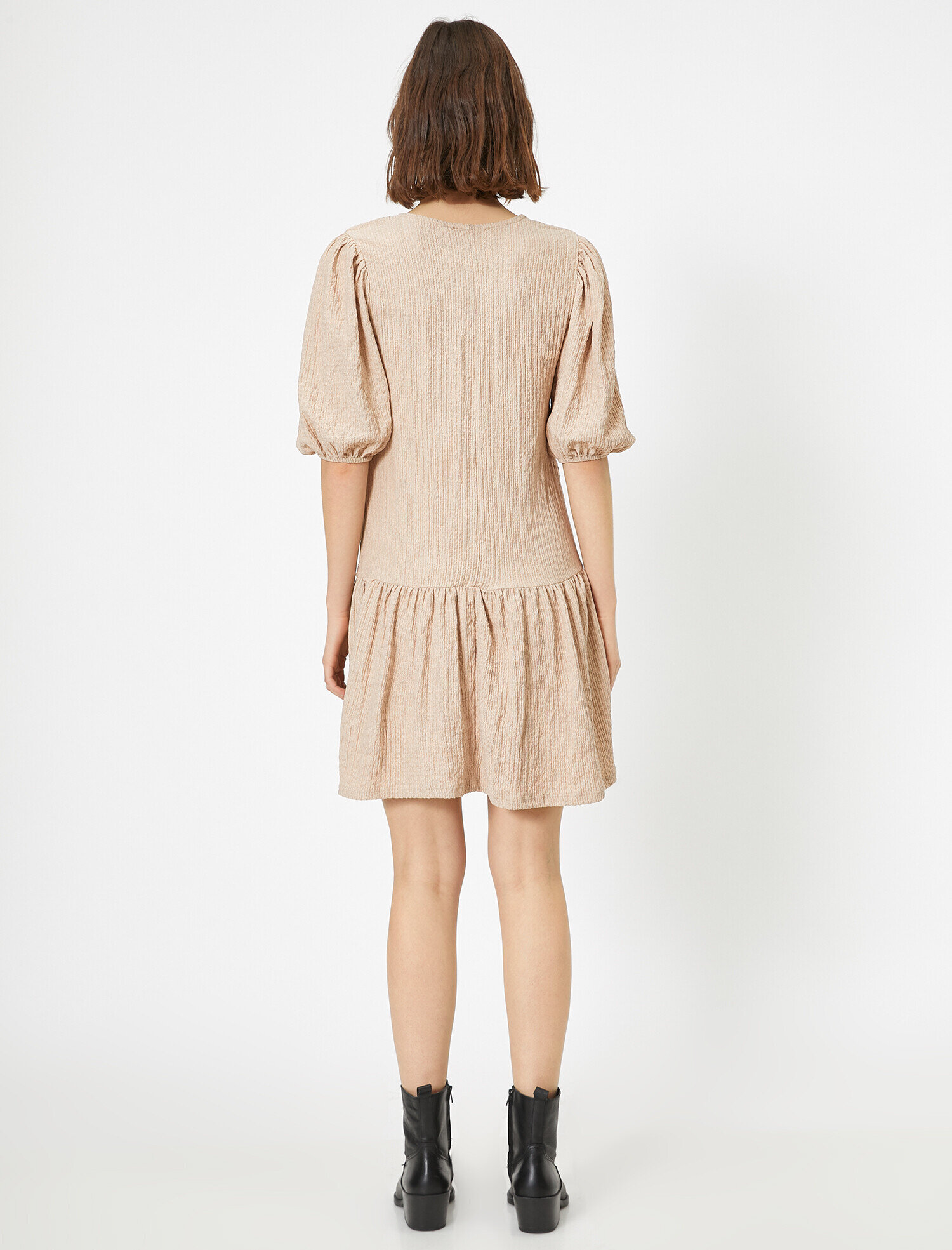   Büzgü Detaylı V Yaka Mini Elbise