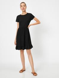 Bisiklet Yaka Kısa Kollu Mini Elbise