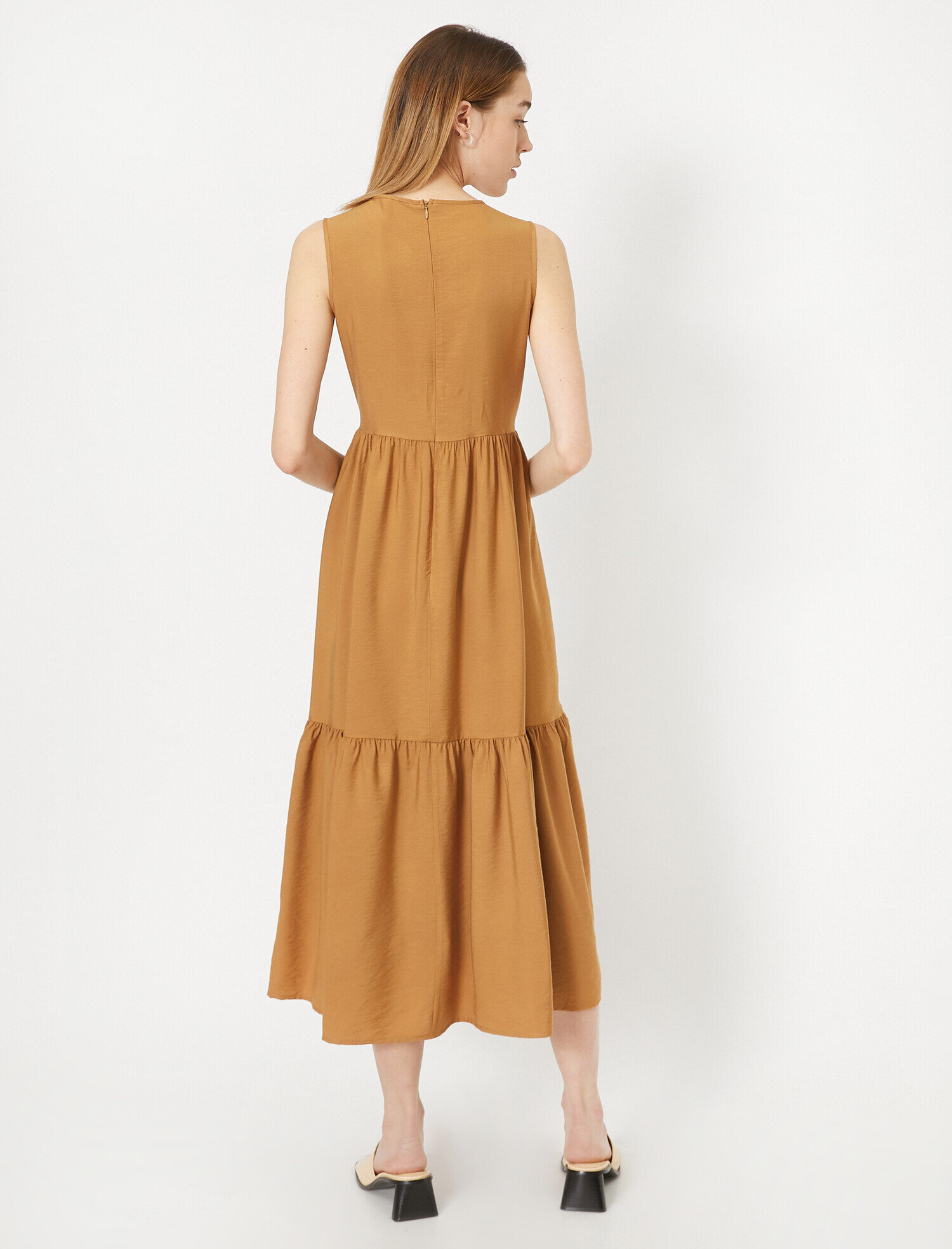   Yakası Çiçek İşleme Detaylı Uzun Poplin Elbise