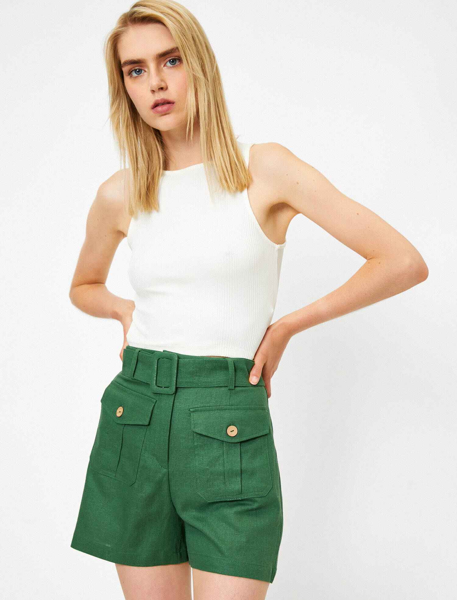   Cepli Kemerli Keten Şort