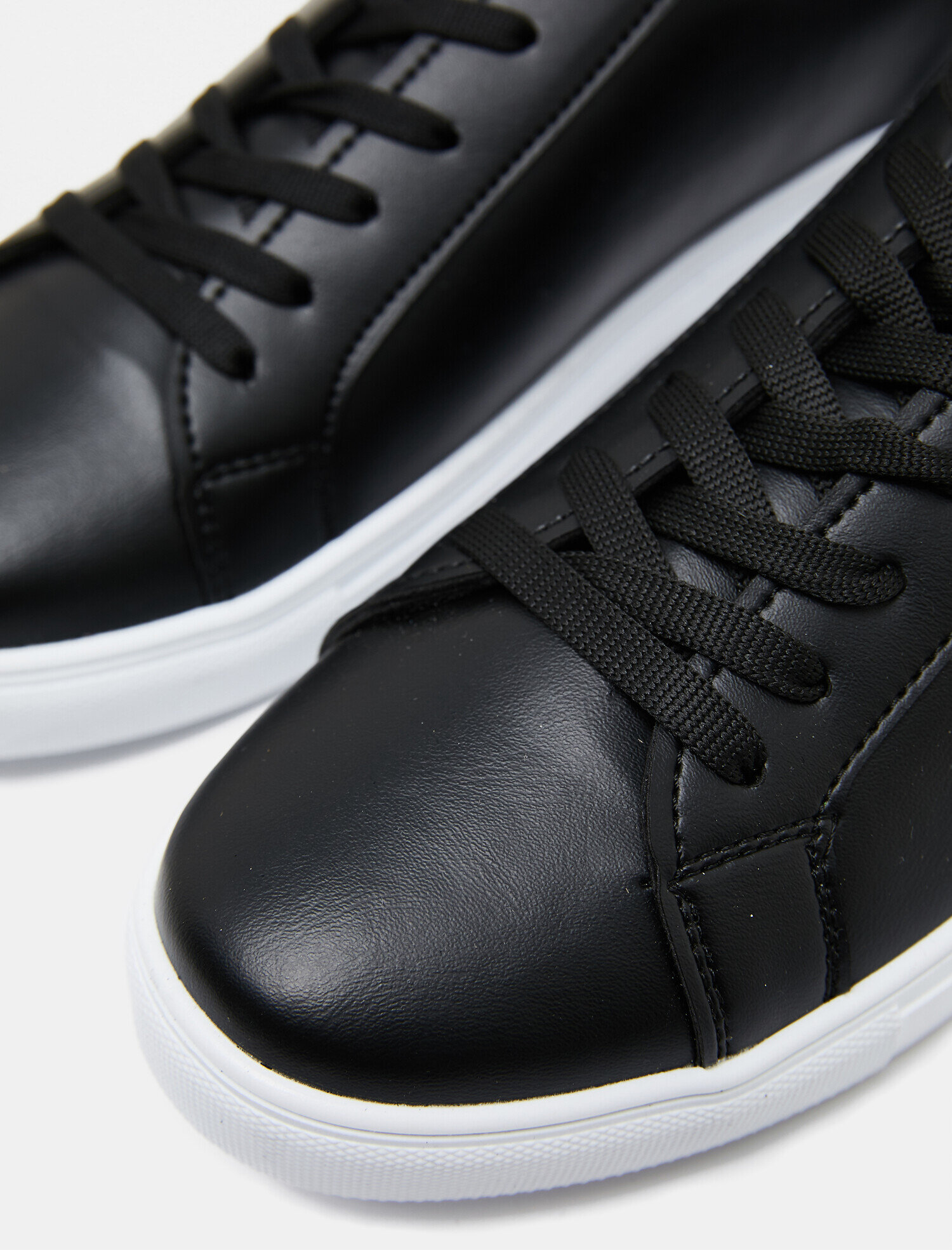  Erkek Bağcıklı Spor Ayakkabı