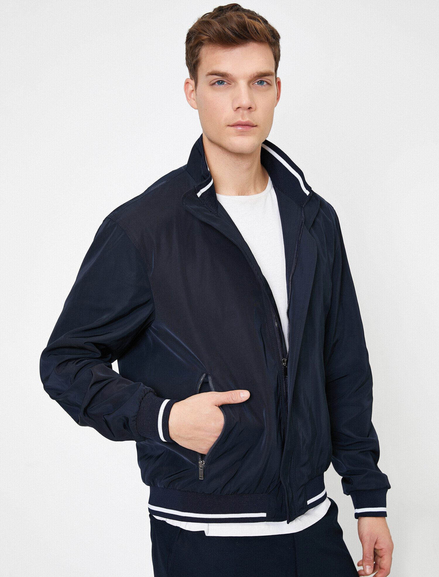   Çizgili Ribanalı Fermuarlı Mont