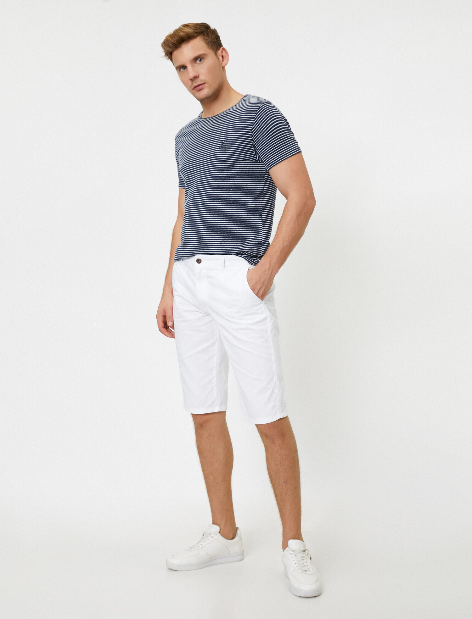   Cep Detaylı Slim Fit Şort