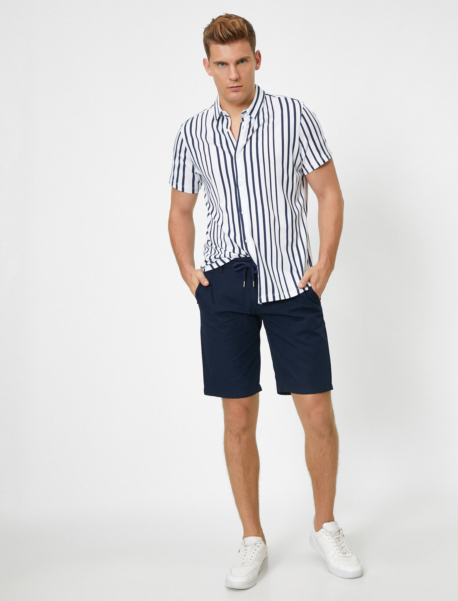   Pamuklu Dokuma Bermuda Şort