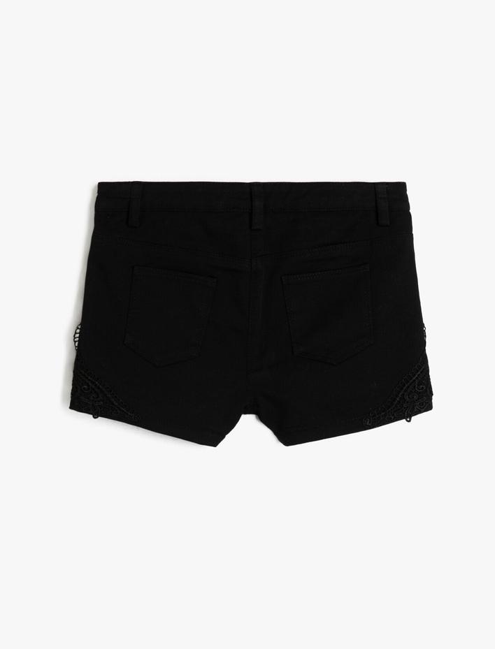 Kız Çocuk Dantel Detaylı Şort