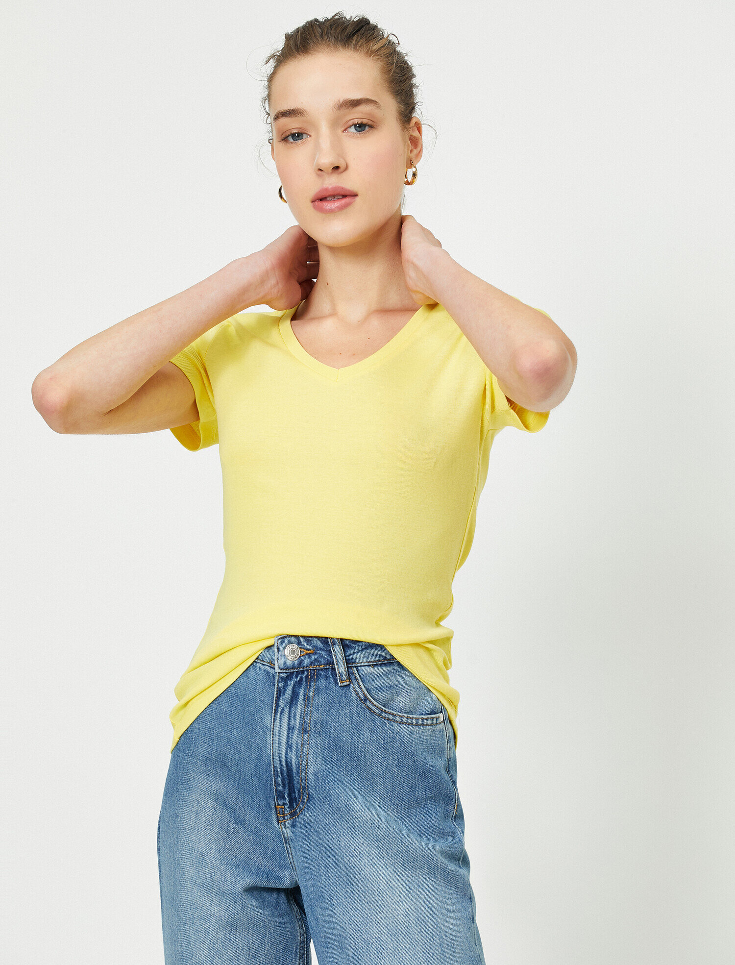   Standart Kesim V Yaka Basic Tişört