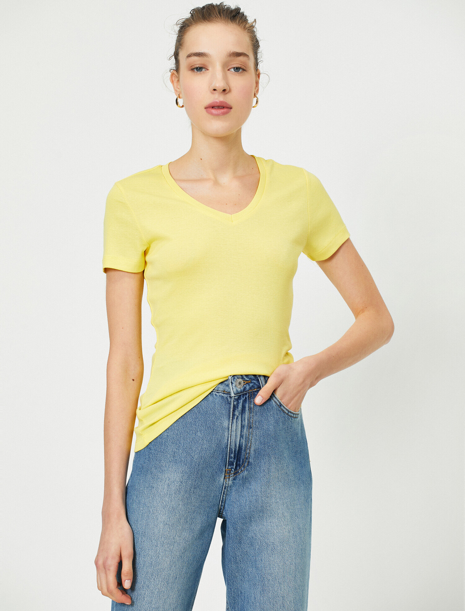   Standart Kesim V Yaka Basic Tişört