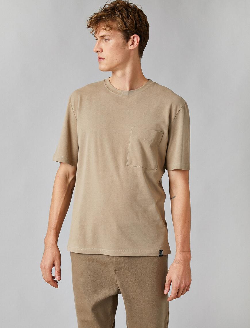  Pocket Basic T-Shirt