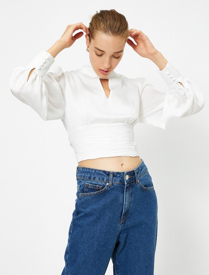  Sırtı Açık Geniş Kollu Manşetli Abiye Bluz