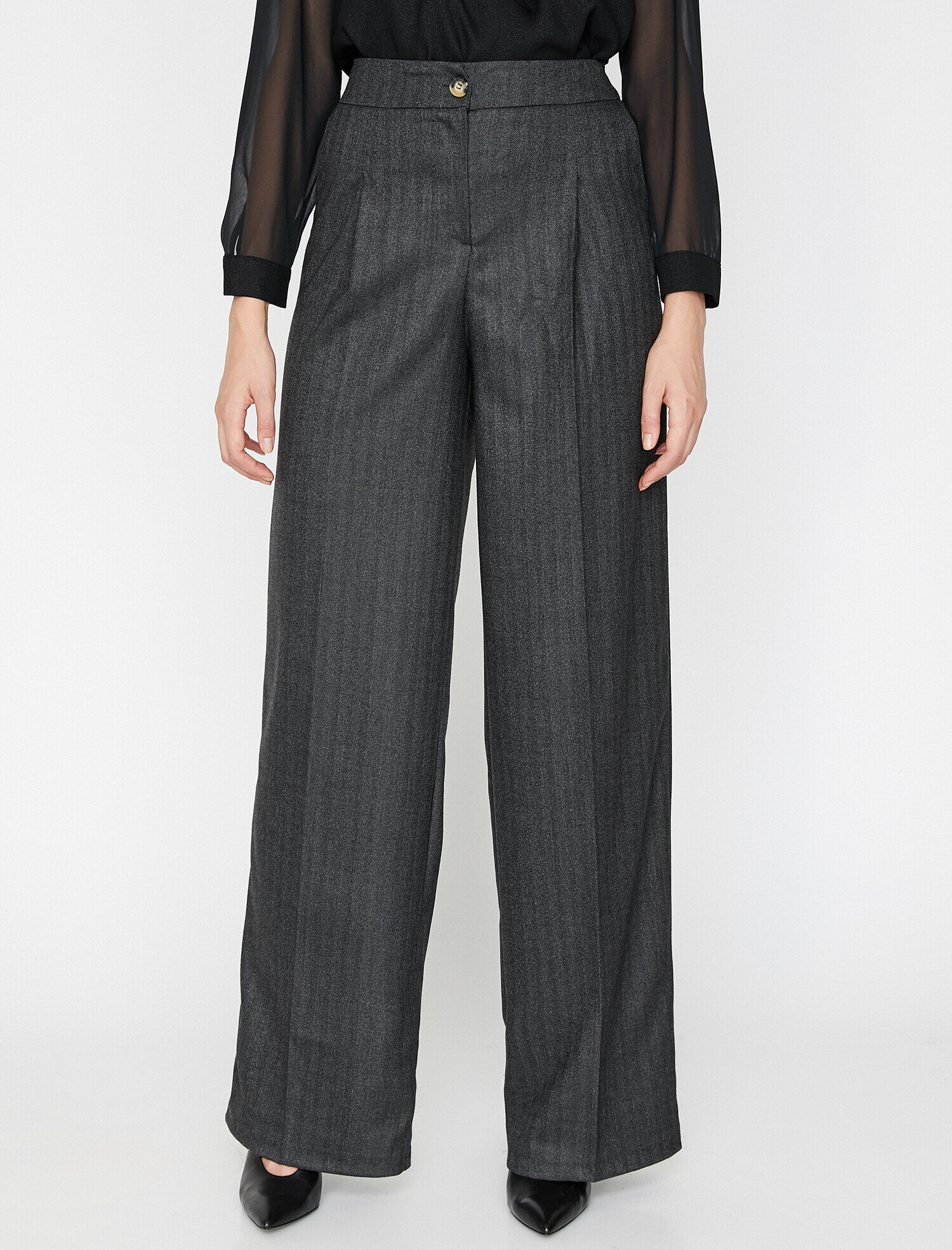 Düğme Detaylı Pantolon