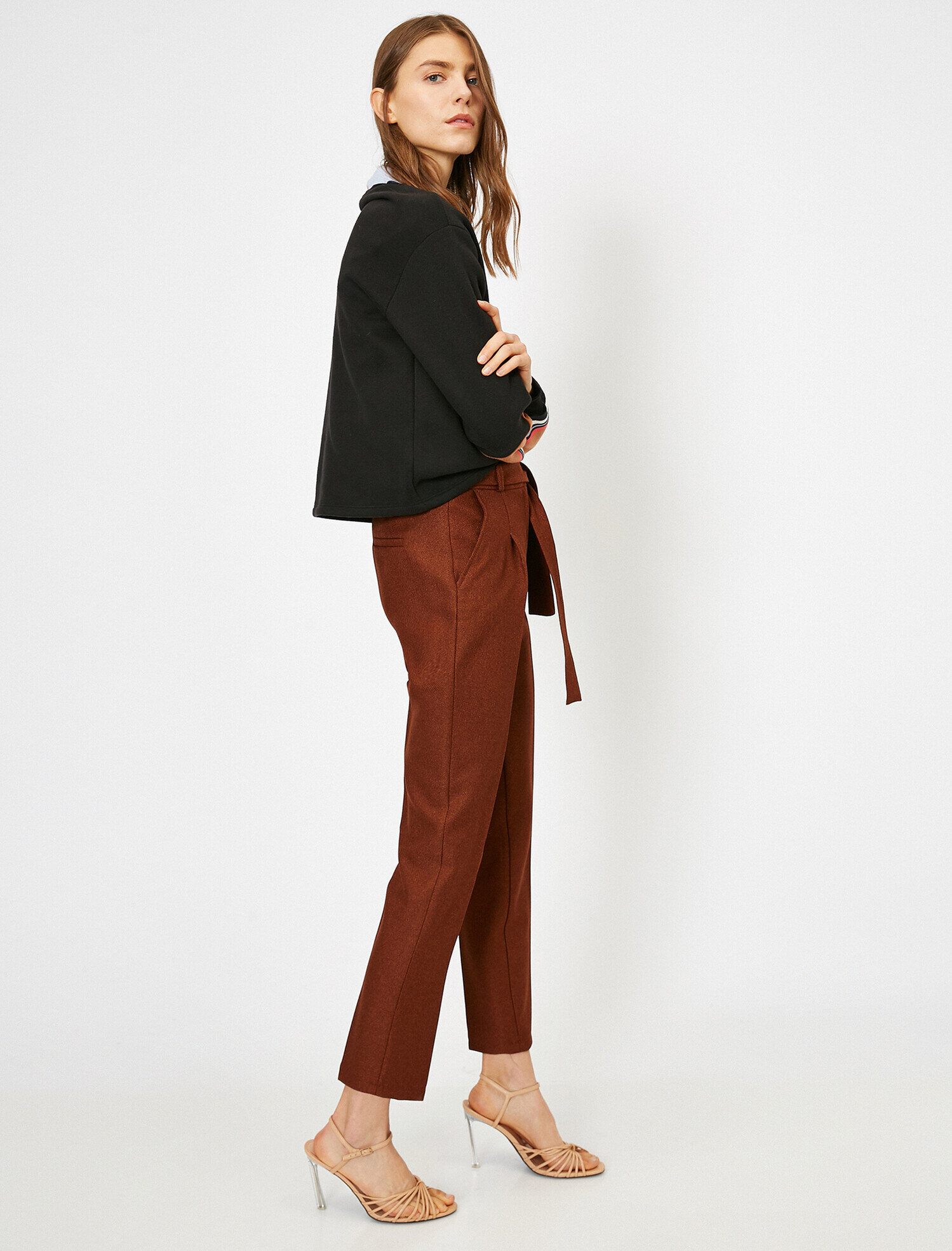   Düğme Detaylı Tişört