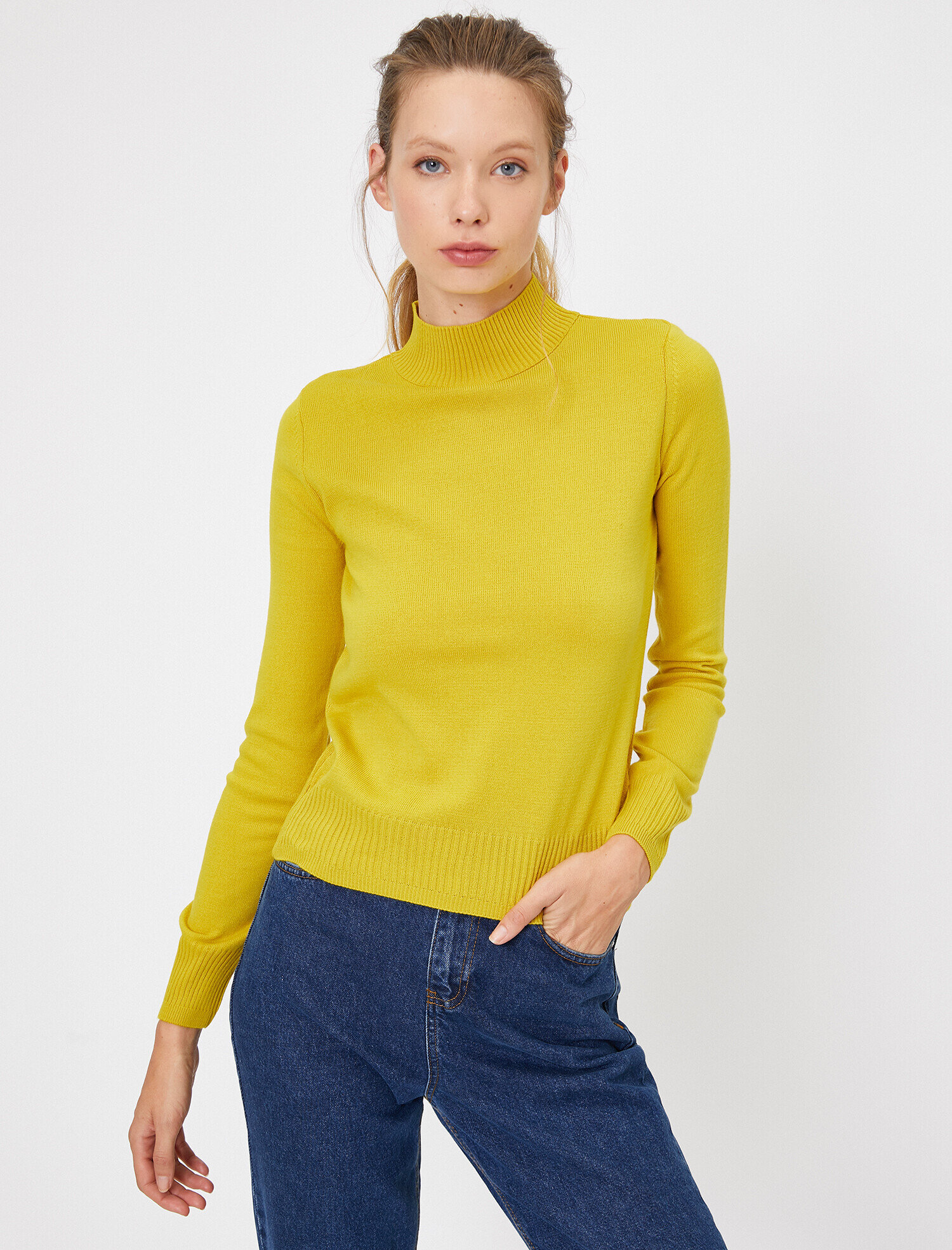   Boğazlı Triko Kazak