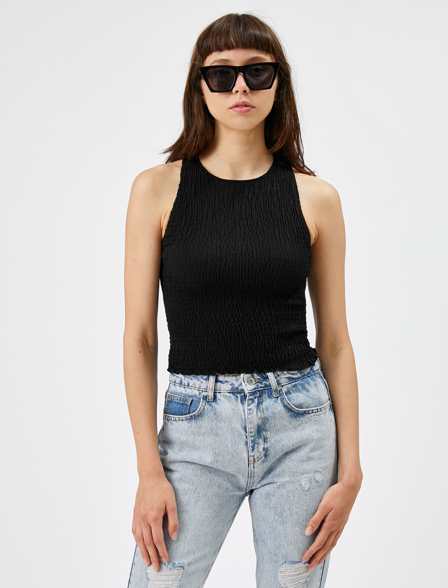   Kolsuz Halter Yaka Atlet