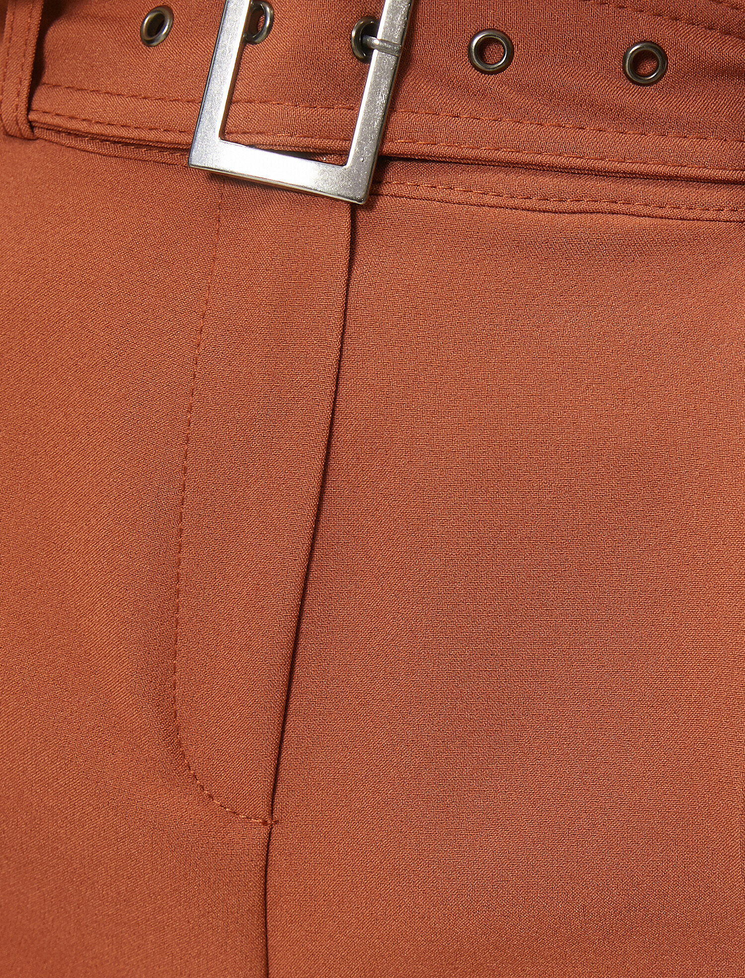   Kemerli Havuç Kesim Pantolon