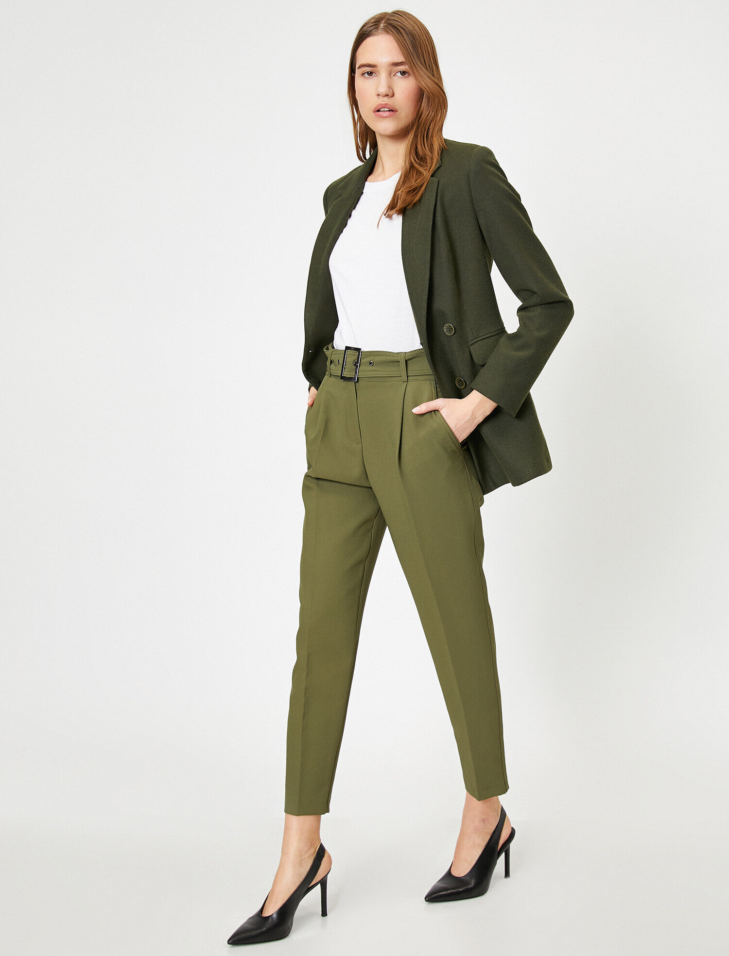   Kemerli Havuç Kesim Pantolon