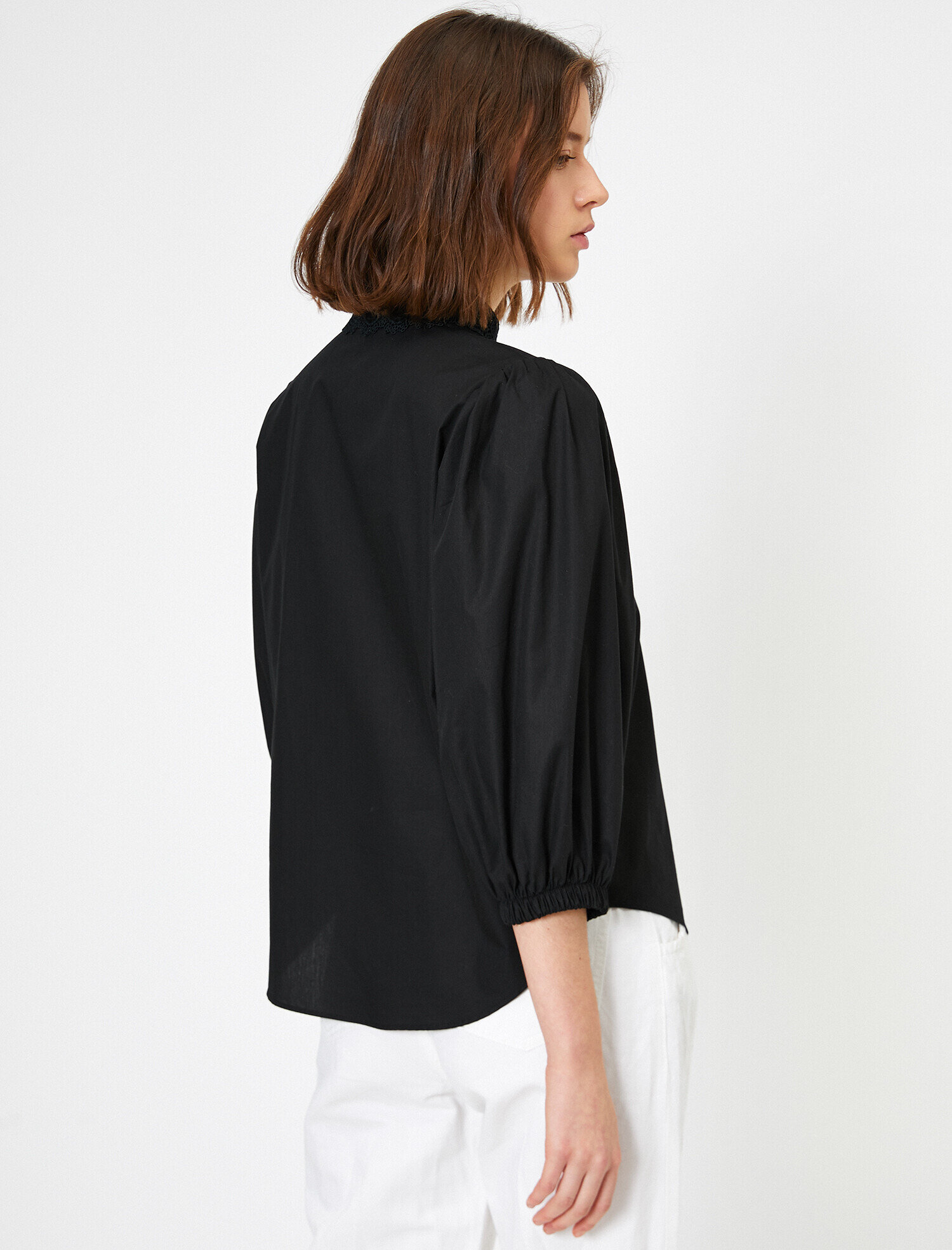   Balon Kollu Dantel Yaka Detaylı Gömlek