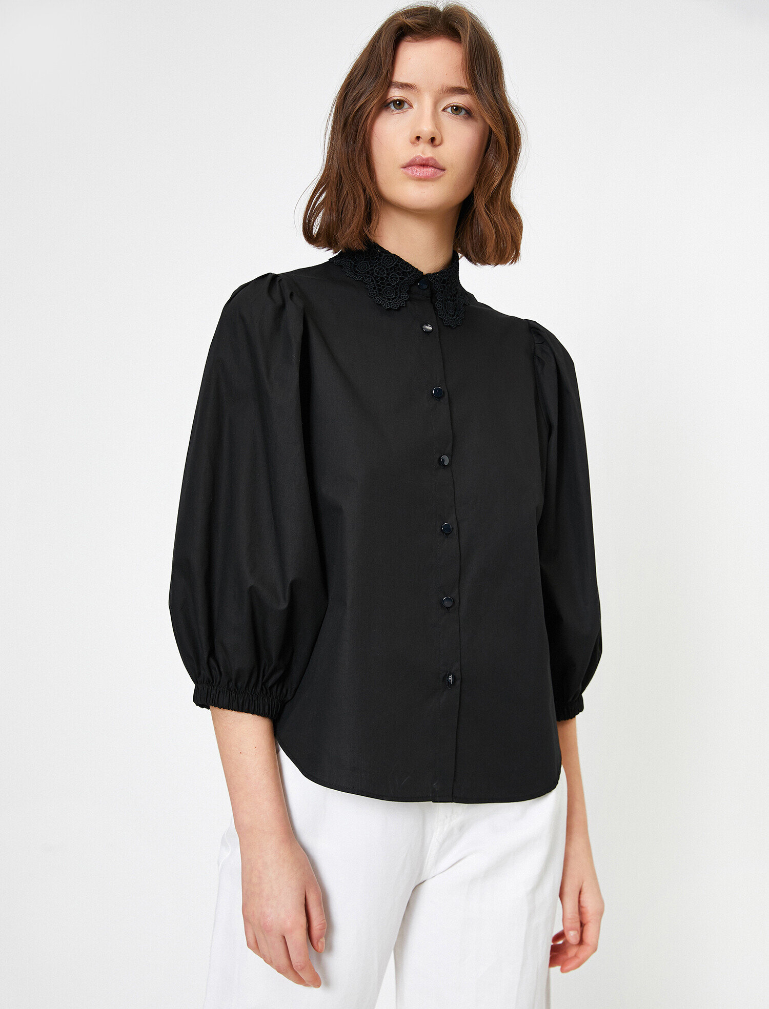   Balon Kollu Dantel Yaka Detaylı Gömlek
