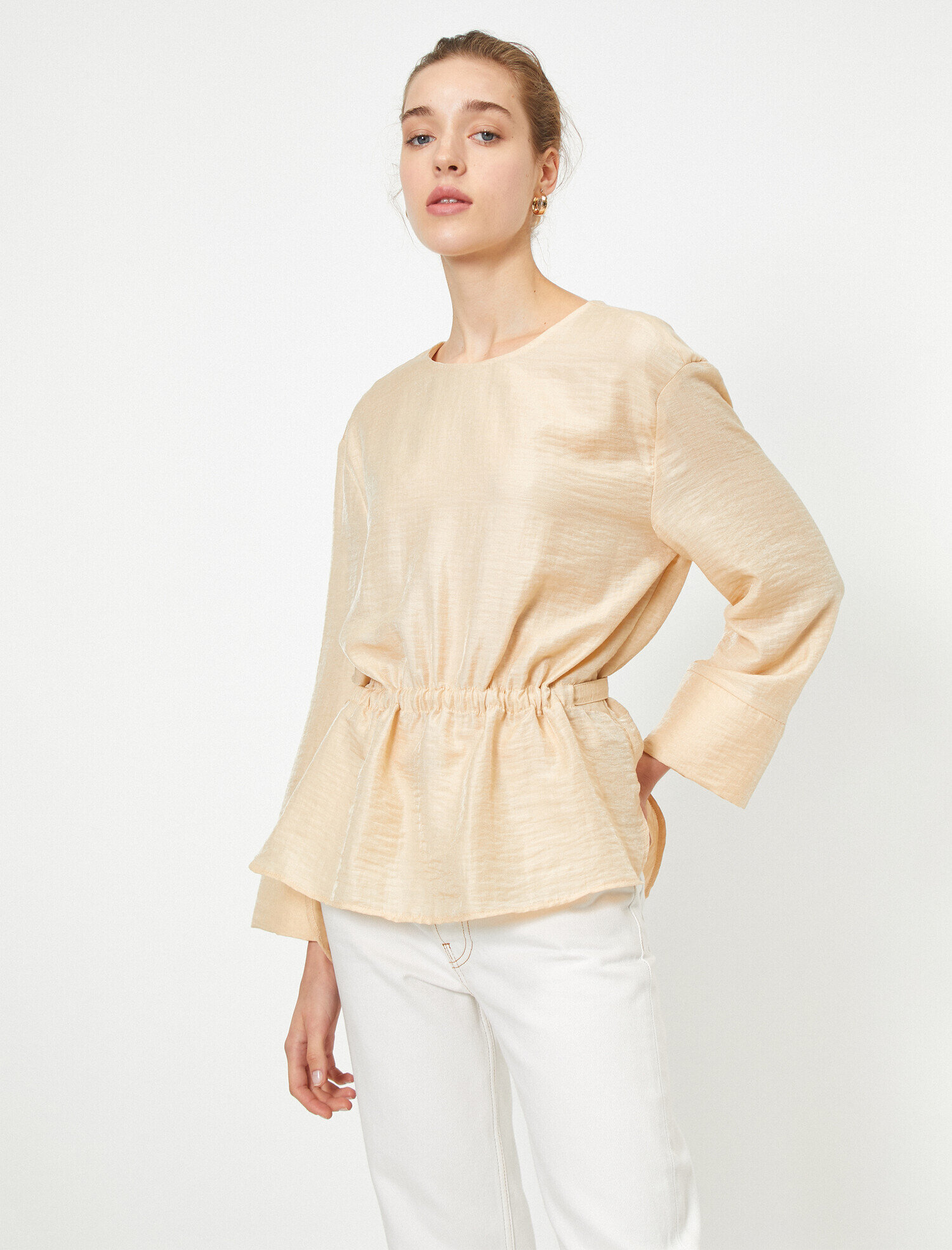   Bisiklet Yaka Uzun Kolu Fırfır Detaylı Bluz