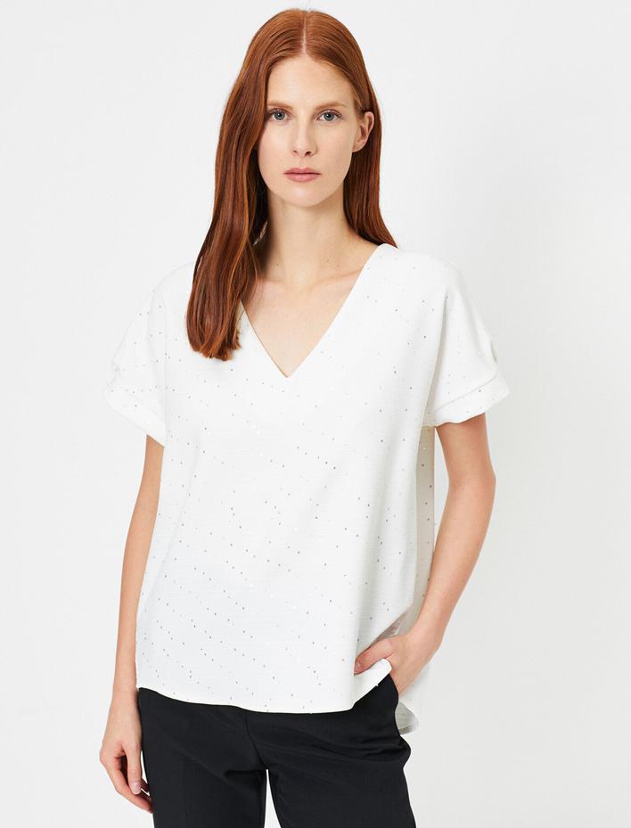  V Yaka Pul Detaylı Kısa Kollu Bluz