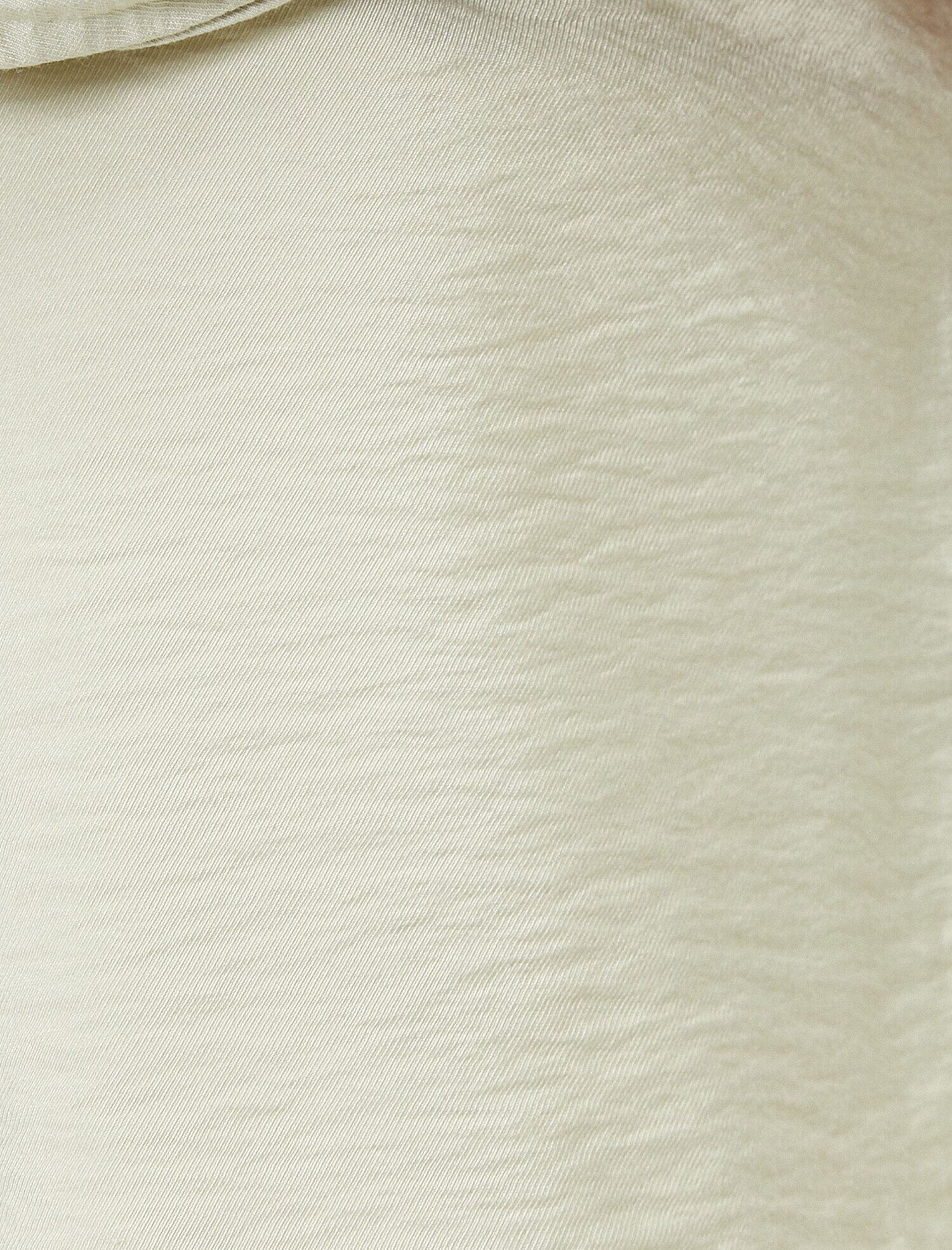   Uzun Kollu Hakim Yaka Gömlek