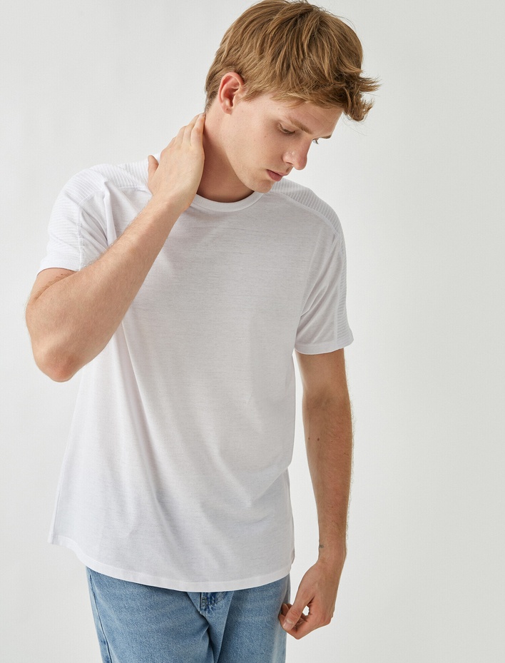  Slim Fit Basic Tişört Pamuklu
