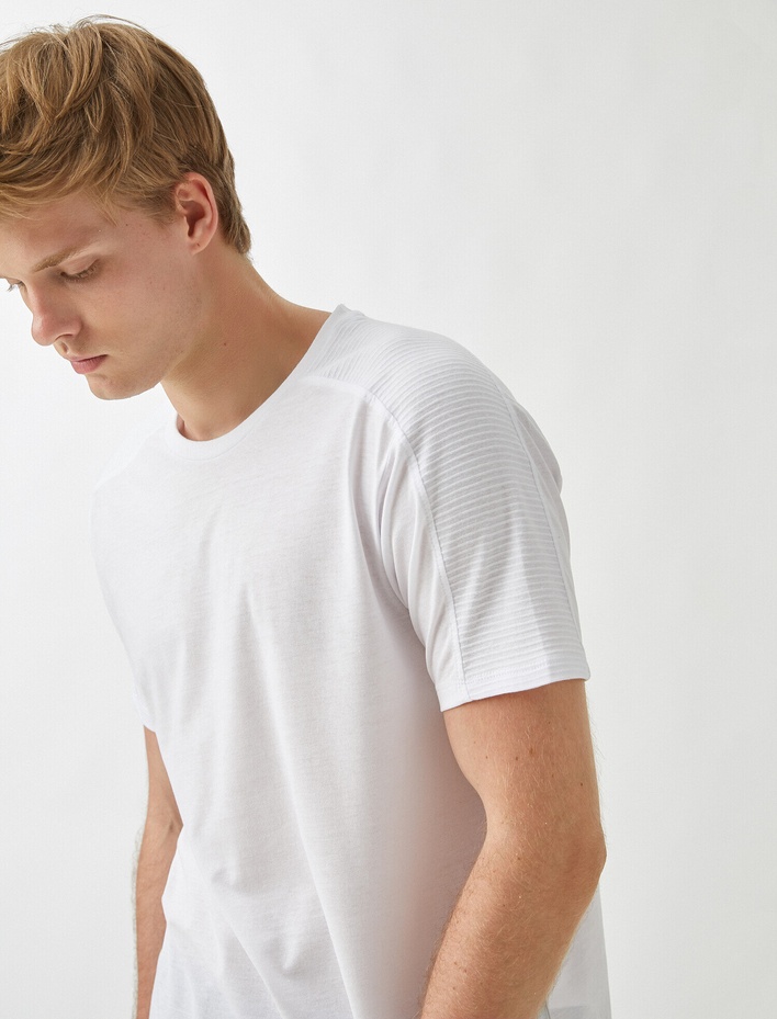  Slim Fit Basic Tişört Pamuklu