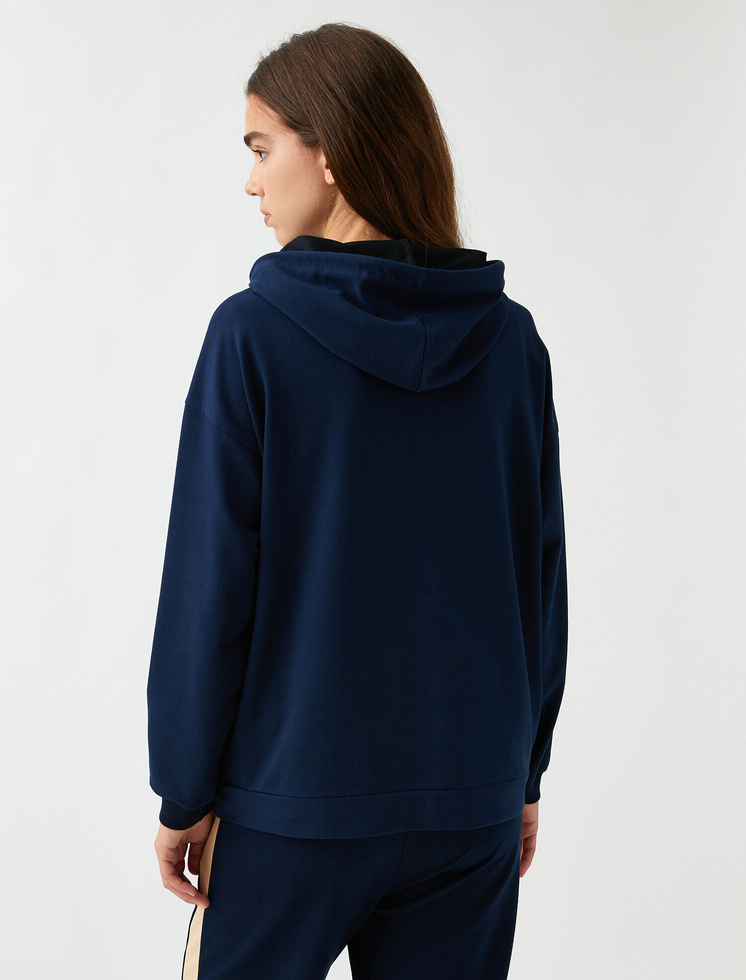   Kapüşonlu Sweatshirt