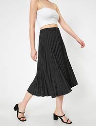 Pilise Detaylı Mini Etek