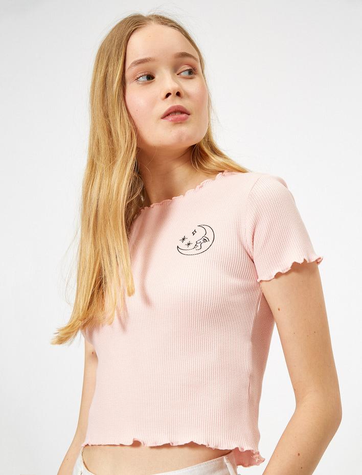  Fırfır Detaylı Tişört