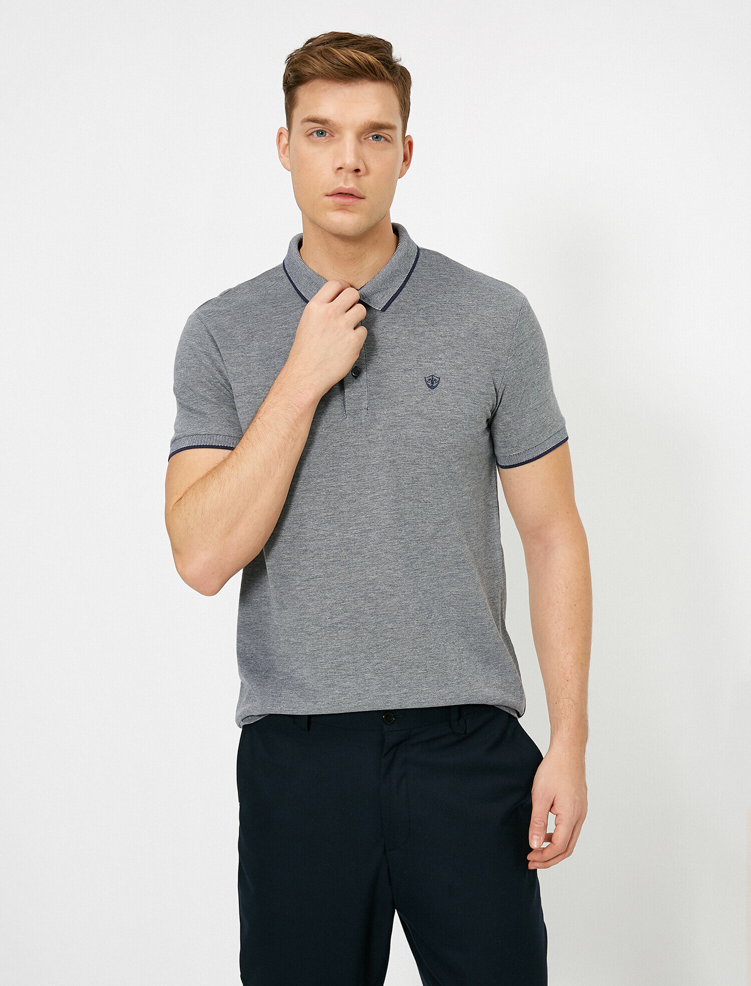   Polo Yaka İşleme Detaylı Desenli Kumaş Slim Fit Tişört
