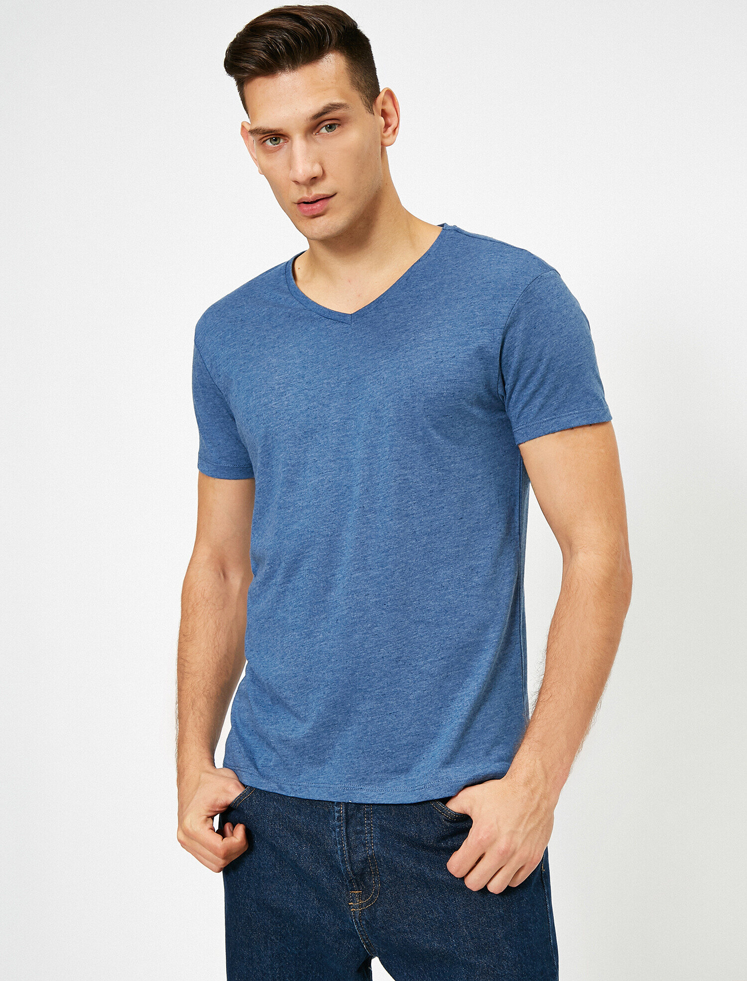   V Yaka Tişört Kısa Kollu