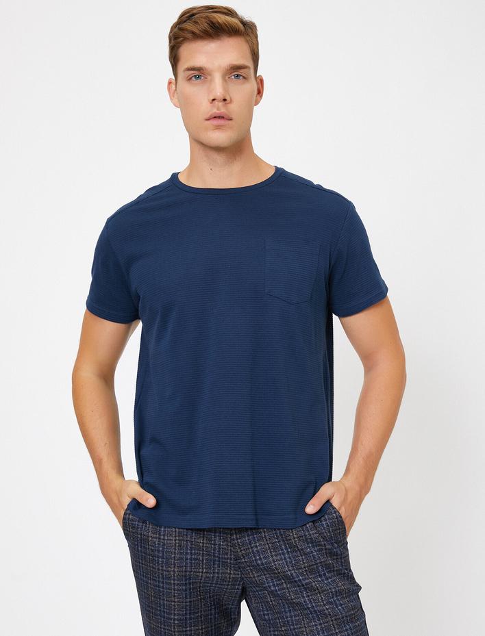  Bisiklet Yaka Çizgili Desenli Cep Detaylı Slim Fit Tişört