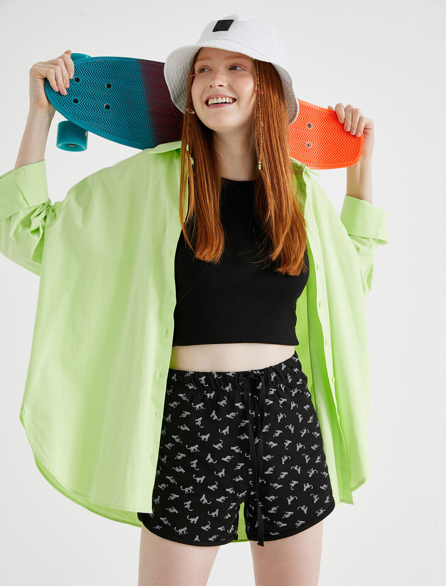   Desenli Şort Pamuklu