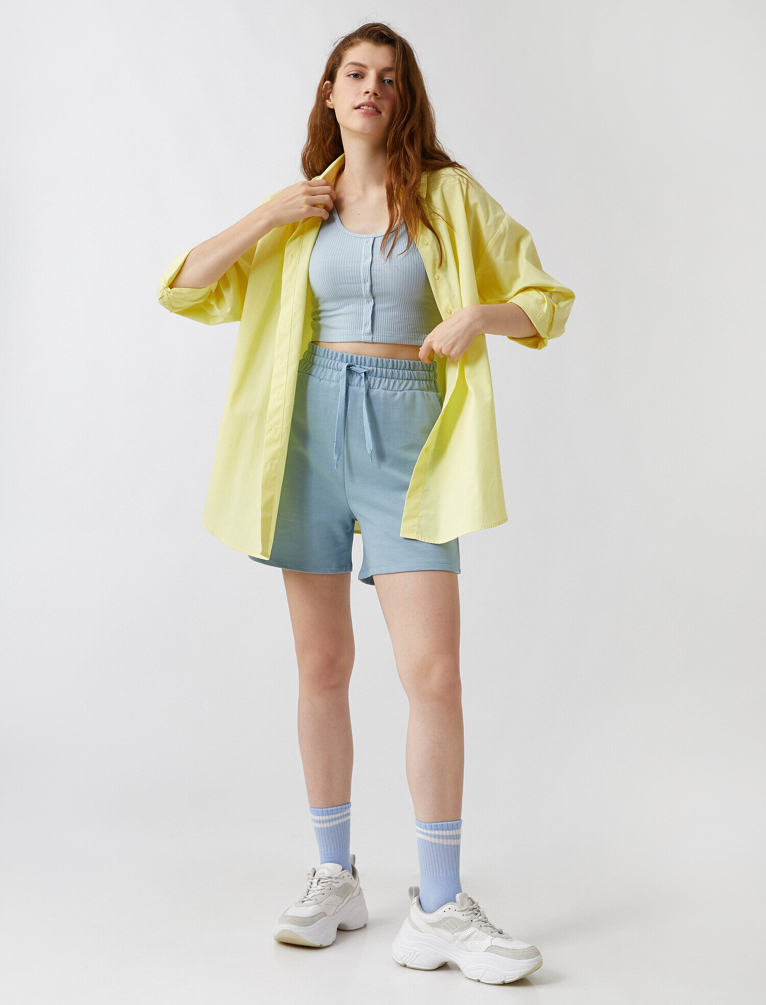   Belden Bağlamalı Şort