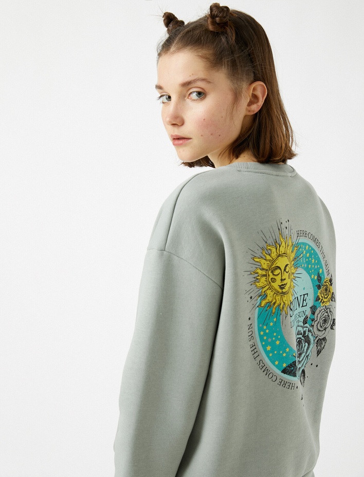  Pamuklu Bisiklet Yaka Baskılı Sweatshirt