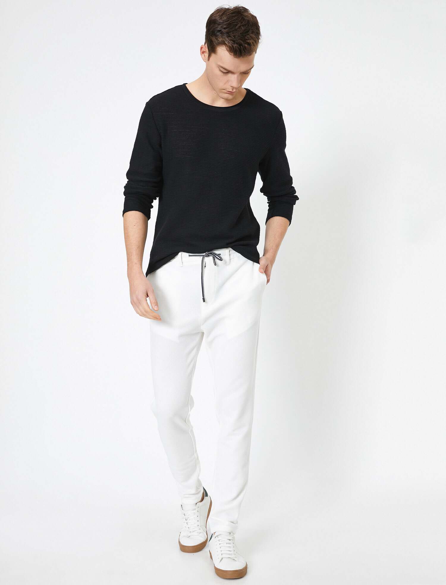   Beli Bağlamalı Cep Detaylı Dar Kesim Pantolon