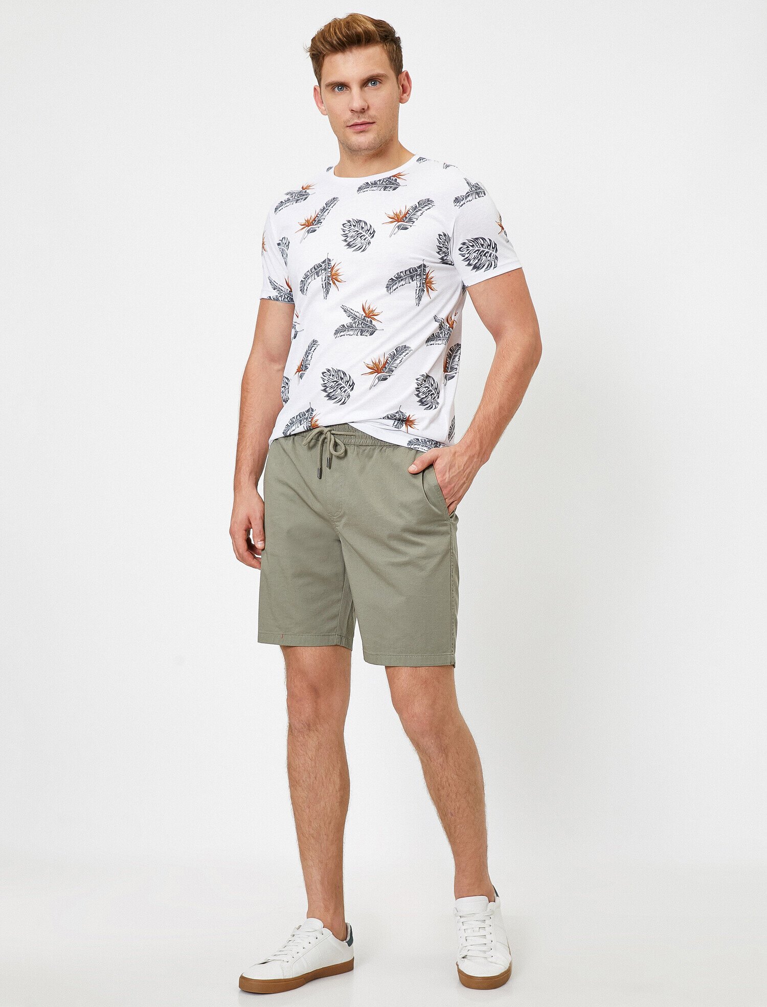   Beli Bağlamalı Şort