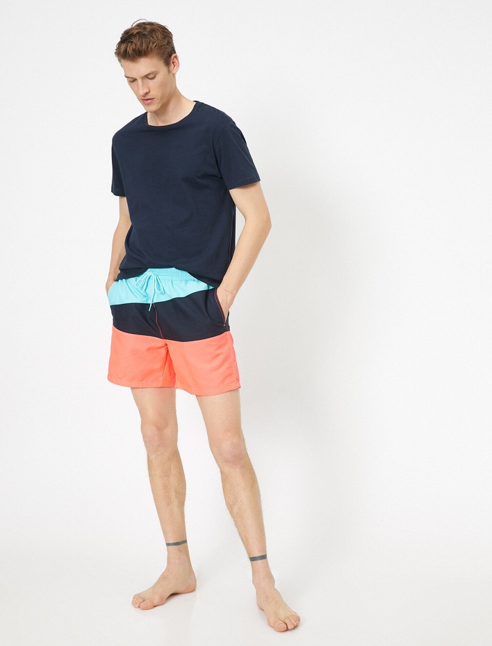  Cep Detayli Deniz Şortu