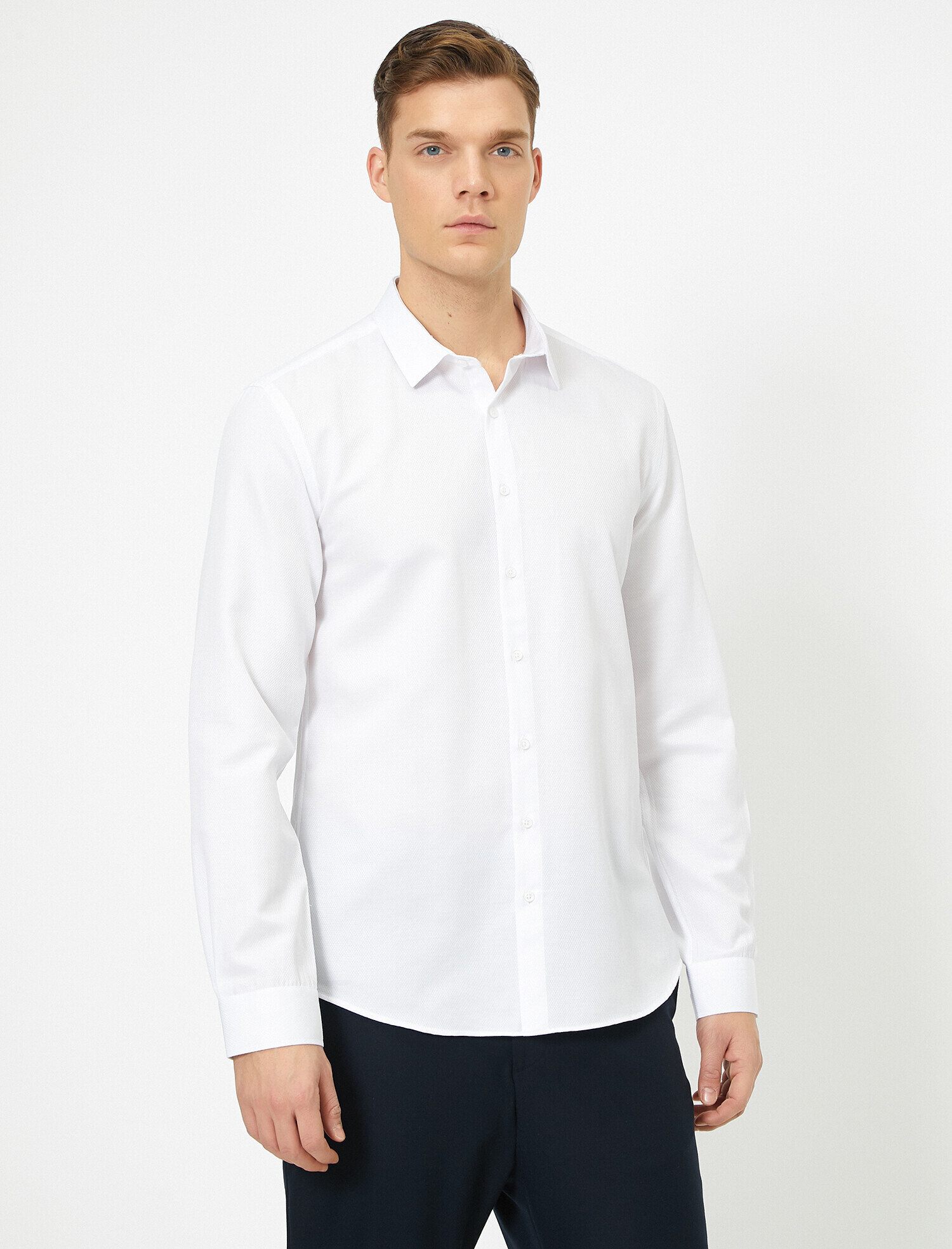 Klasik Yaka Uzun Kollu Slim Fit Smart Gömlek Non Iron
