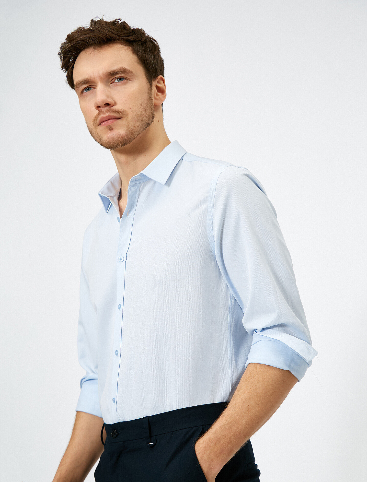   Klasik Yaka Uzun Kollu Slim Fit Smart Gömlek Non Iron